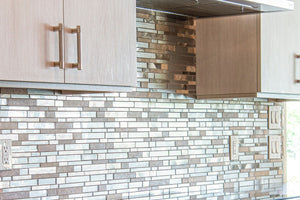 How to Remove Peel and Stick Backsplash Without Damaging Walls