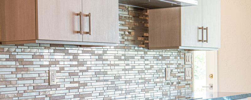 How to Remove Peel and Stick Backsplash Without Damaging Walls